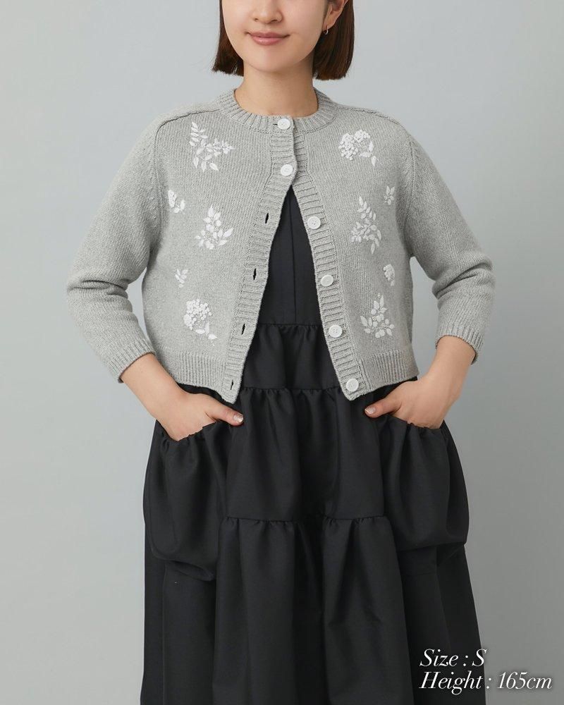 フラワー手刺繍カーディガン(ブルー) - seventen
