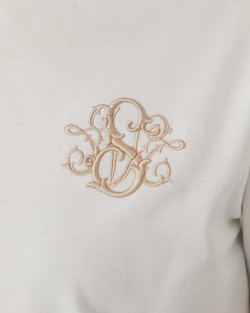 SVT刺繍Tシャツ(オフホワイト×ベージュ) - seventen