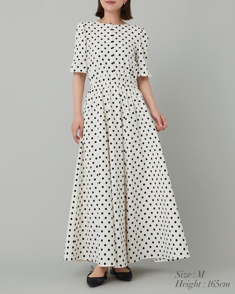 ハーフスリーブドットワンピース(ブラック×ホワイトドット) - seventen