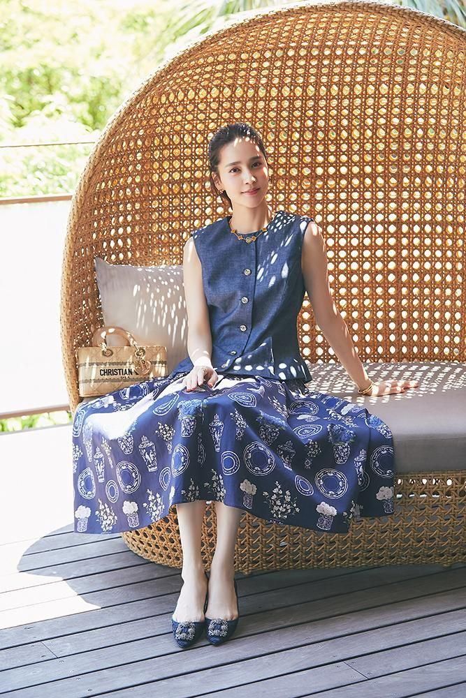 ブルーアンドホワイトプリントスカート(ネイビー) - seventen