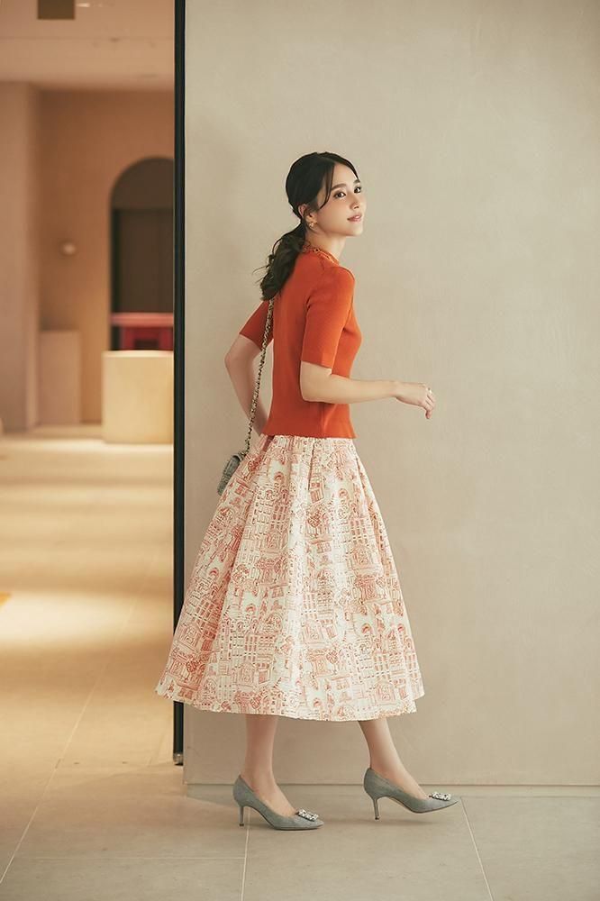 VIVIENNE TAM ボックスプリーツスカート　ウール　刺繍　オレンジ VIVIENNE TAM ボックスプリーツスカート ウール 刺繍 オレンジ