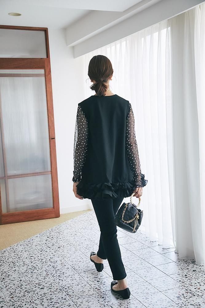 セブンテン SEVEN TEN フリルVネックトップス ブラック M SEVEN TEN by MIHO KAWAHITO フリルVネック トップス - メルカリ