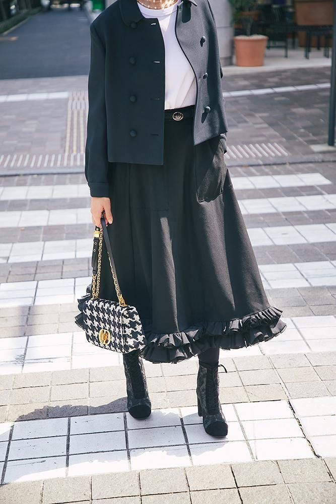 フリルトリムスカート(ブラック×ブラック) - seventen