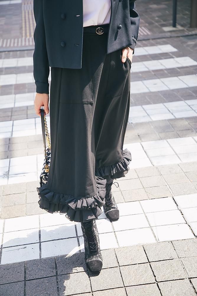 フリルトリムスカート(ブラック×ブラック) - seventen