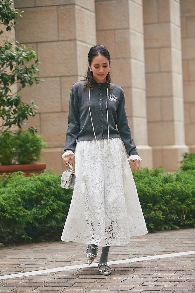 新品未使用　セブンテン花柄ニットセーター グレー 長袖 20180118100828394_215.jpeg