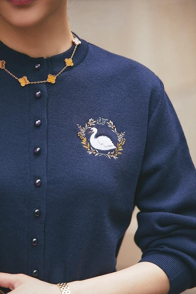 着用10回未満/ビー/蜂/胸ロゴ/刺繍/ネイビー/カーディガン 着用10回