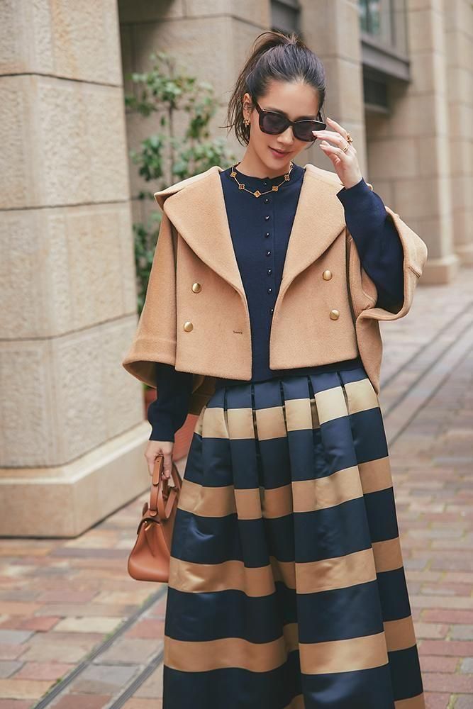 Mサイズ美品　SEVEN TEN by MIHO KAWAHITO ツイード　紺 ツイードバイカラートップス(ネイビー) - seventen