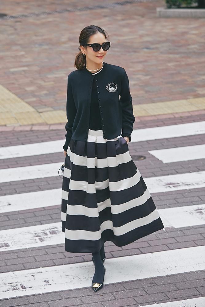 ワンポイント刺繍カーディガン(ブラック) - seventen