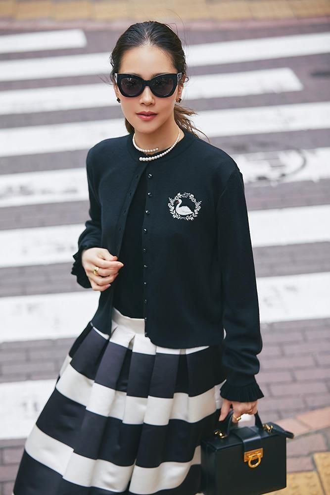 ワンポイント刺繍カーディガン(ブラック) - seventen