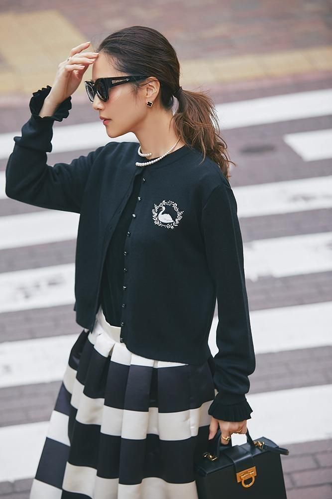 ワンポイント刺繍カーディガン(ブラック) - seventen