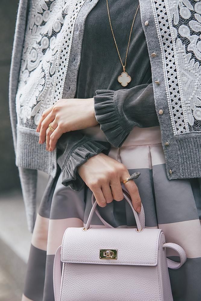 ベロアタッチシアートップス(グレー) - seventen