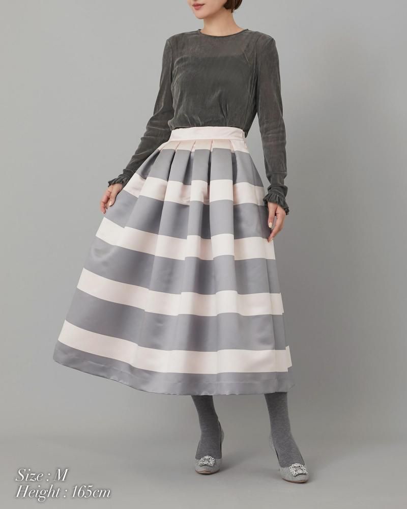 11/5～順次配送】ベロアタッチシアートップス(オフホワイト