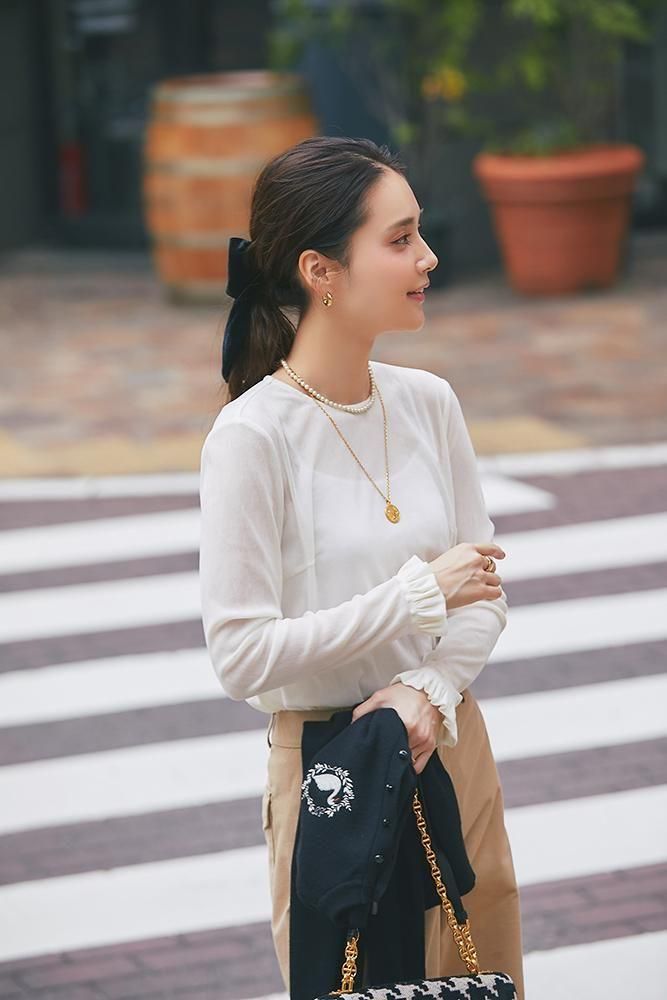 ベロアタッチシアートップス(オフホワイト) - seventen