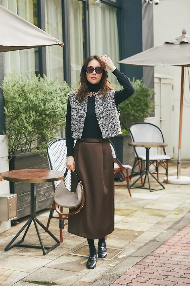 予約】【12月中旬頃配送】タックタイトスカート(ブラウン) - seventen