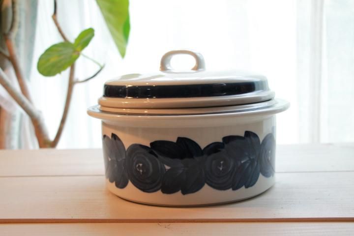 ARABIA アネモネ　キャセロール（大）とティーポット　2点　新品未使用 楽天市場】【アラビア】ARABIA アネモネ ティーポット : Villa