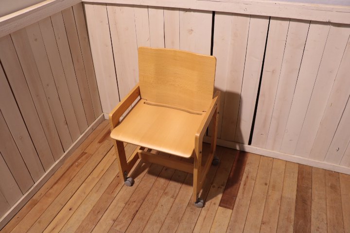 人気の無印良品(MUJI)のブナ材積層合板のデスクチェアーです！！ビーチ材のプライウッドがナチュラルな質感の子供用椅子は高さ調整も可能なので末永くご使用いただけます♪  - kokoelma -ココエルマ- 雑貨・中古家具・北欧家具・アンティーク家具の通販 インテリアショップ ...