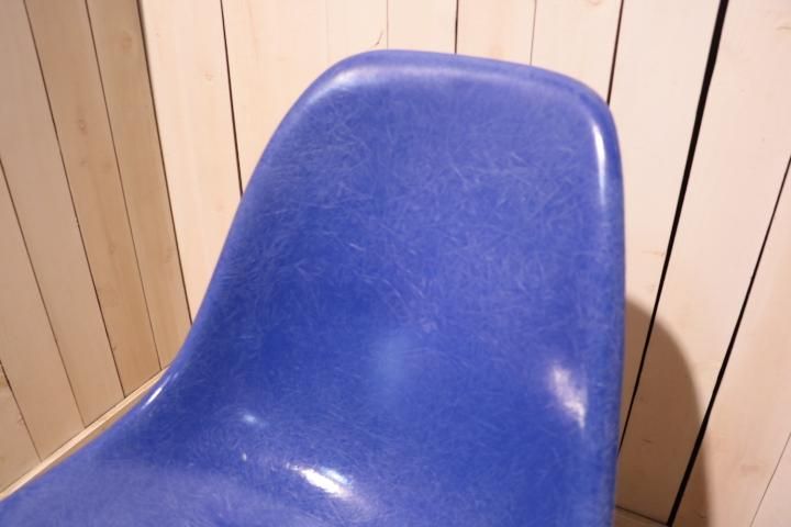 Hermanmiller(ハーマンミラー)社のFRPのヴィンテージのイームズ Hermanmiller(ハーマンミラー)社のFRPのヴィンテージのイームズ