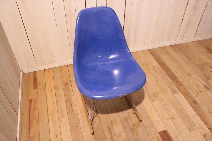Hermanmiller(ハーマンミラー)社のFRPのヴィンテージのイームズ Hermanmiller(ハーマンミラー)社のFRPのヴィンテージのイームズ