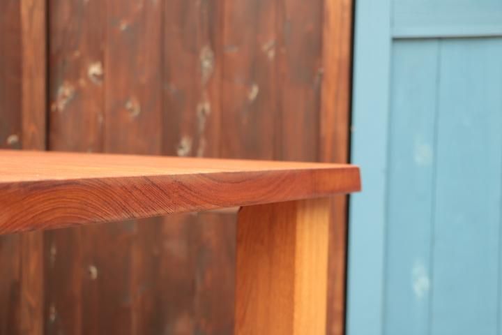 KAGURA(家具蔵)稀少なチーク無垢材を使用した耳付きダイニング KAGURA(家具蔵)稀少なチーク無垢材を使用した耳付きダイニング