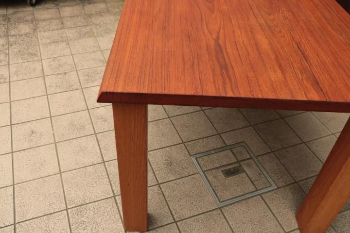 KAGURA(家具蔵)稀少なチーク無垢材を使用した耳付きダイニング KAGURA(家具蔵)稀少なチーク無垢材を使用した耳付きダイニング
