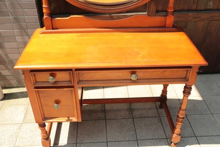 横浜クラシック家具 Daniel(ダニエル)のアーリーアメリカン 横浜クラシック家具 Daniel(ダニエル)のアーリーアメリカン