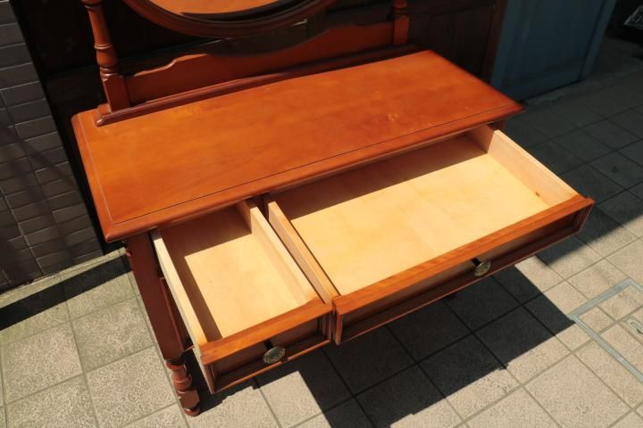 横浜クラシック家具 Daniel(ダニエル)のアーリーアメリカン 横浜クラシック家具 Daniel(ダニエル)のアーリーアメリカン