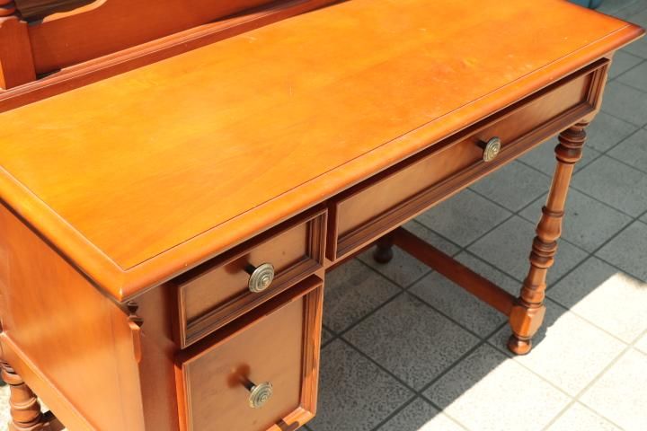 横浜クラシック家具 Daniel(ダニエル)のアーリーアメリカン 横浜クラシック家具 Daniel(ダニエル)のアーリーアメリカン