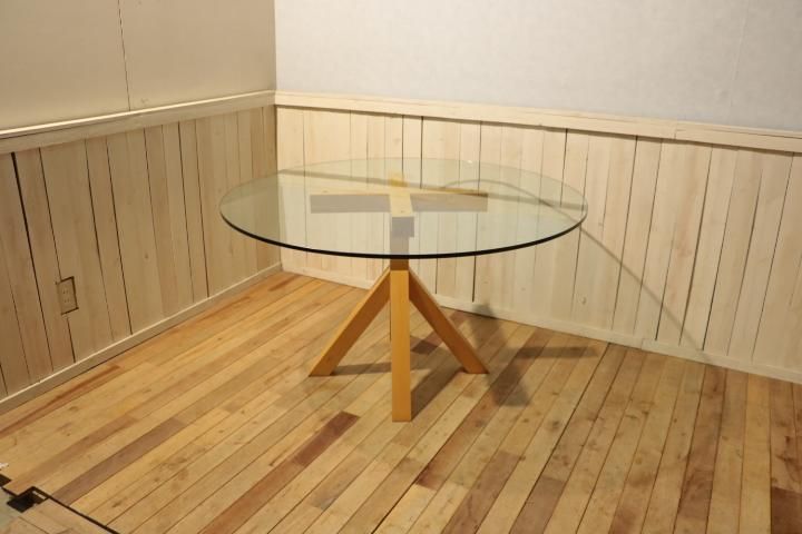 Cassina ixc.(カッシーナ イクスシー)で取り扱われていた植木莞爾 Cassina ixc.(カッシーナ イクスシー)で取り扱われていた植木莞爾
