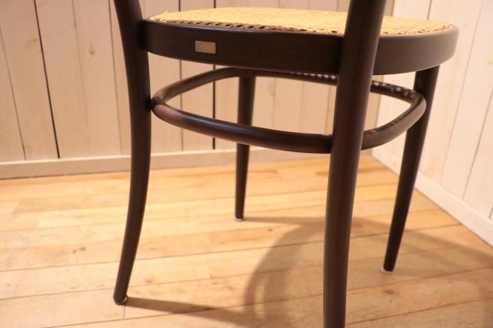 THONET(トーネット)社のラタンを使用したNO.215 ベントウッド THONET(トーネット)社のラタンを使用したNO.215 ベントウッド