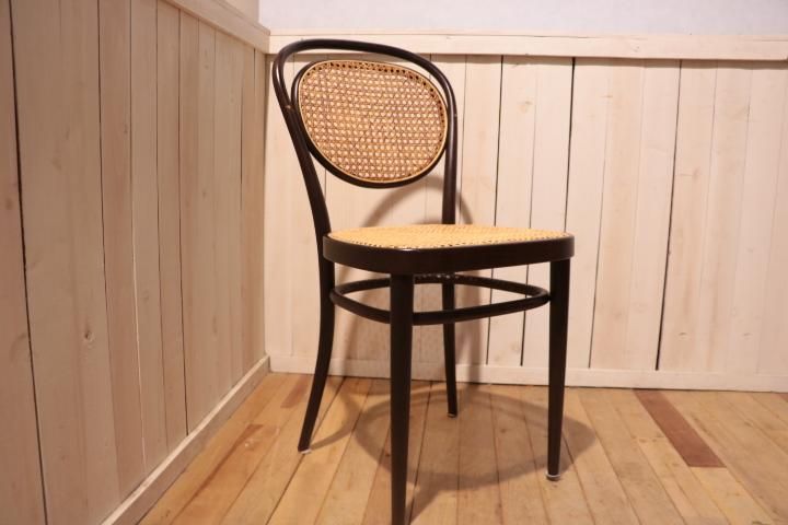 THONET(トーネット)社のラタンを使用したNO.215 ベントウッド THONET(トーネット)社のラタンを使用したNO.215 ベントウッド