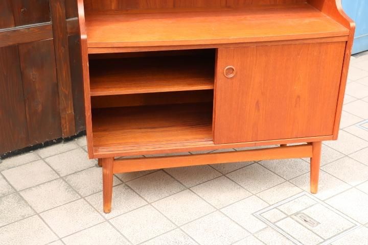 値下げ/デンマーク製のチーク材を使用したブックシェルフです 値下げ/デンマーク製のチーク材を使用したブックシェルフです