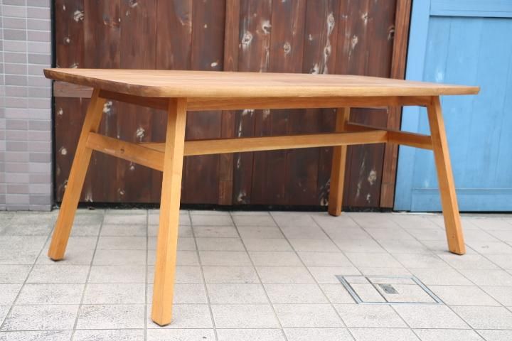 DOUBLEDAY(ダブルデイ)の国内産のくるみ材を使用した、日本製