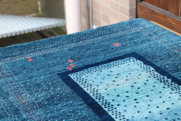 IDC OTSUKA(大塚家具)で取り扱われていたギャッベです。120cmと小振り