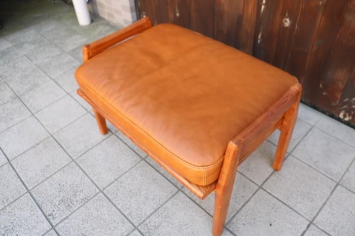 ACME FURNITURE(アクメファニチャー)のビンテージスタイルのモダンな
