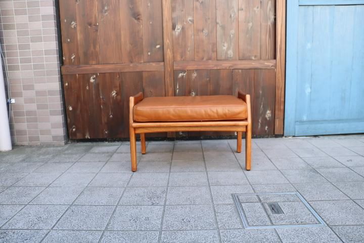 ACME FURNITURE(アクメファニチャー)のビンテージスタイルの