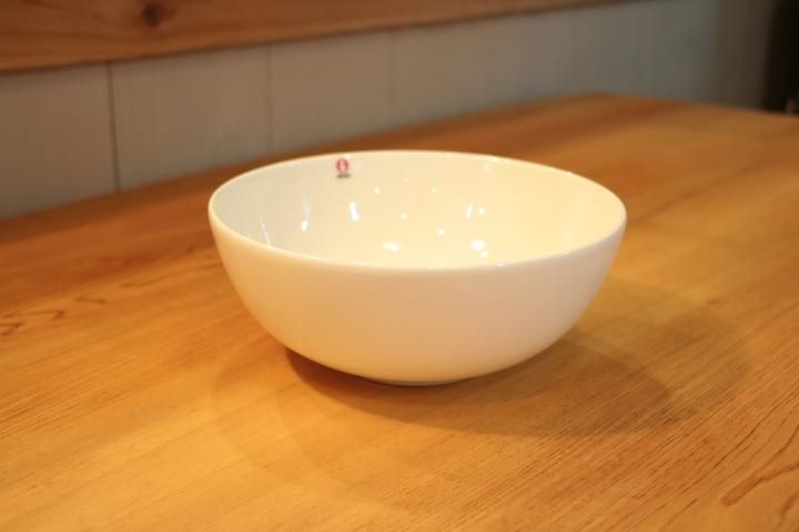 北欧フィンランドのメーカーiittala(イッタラ)のTaika(タイカ 北欧フィンランドのメーカーiittala(イッタラ)のTaika(タイカ