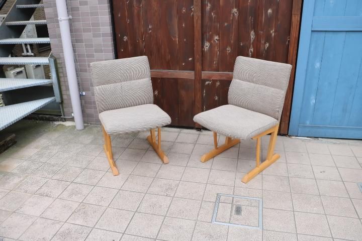 Q1041 2脚セット　キツツキ　飛騨産業　椅子　家具　チェア　レトロ　木製家具 2脚セット HIDA 飛騨産業 キツツキ ダイニングチェア ウィンザーチェア