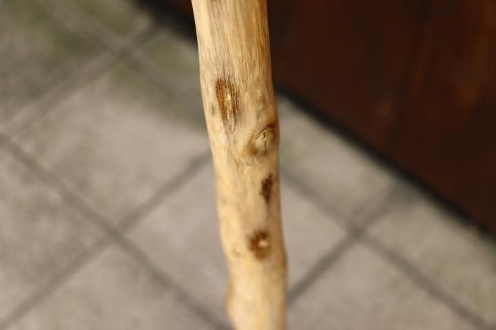 IDEE(イデー)のWooden Coat Tree(ウッドコートツリー)です。貴重 IDEE(イデー)のWooden Coat Tree(ウッドコートツリー)です。貴重