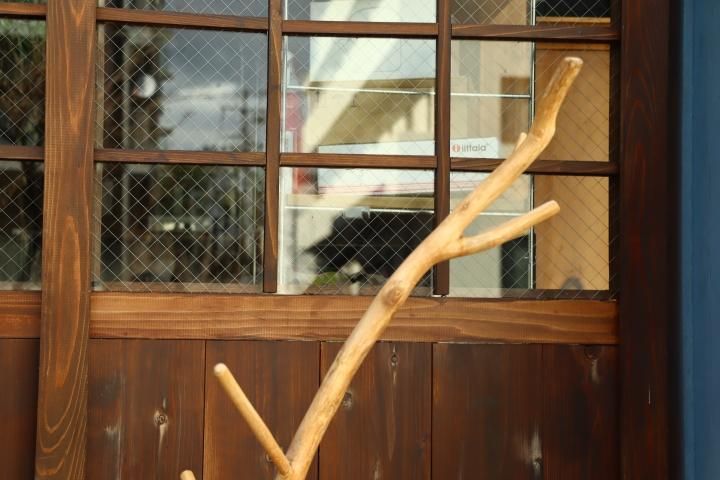IDEE(イデー)のWooden Coat Tree(ウッドコートツリー)です。貴重 IDEE(イデー)のWooden Coat Tree(ウッドコートツリー)です。貴重