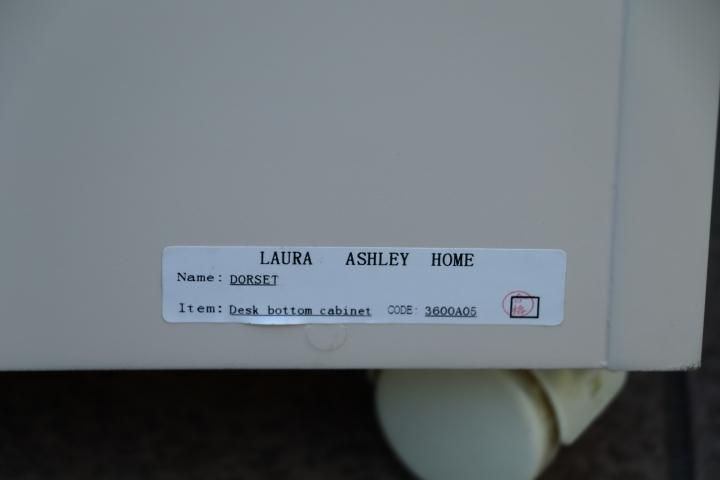 稀少なLAURA ASHLEY(ローラアシュレイ)のDORSET(ドーセット 稀少なLAURA ASHLEY(ローラアシュレイ)のDORSET(ドーセット