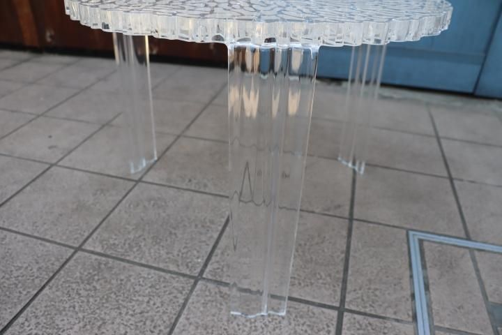 h*3様 Kartell カルテル T-TABLE ティーテーブル アンバー ロ h*3様 Kartell カルテル T-TABLE ティーテーブル アンバー ロ