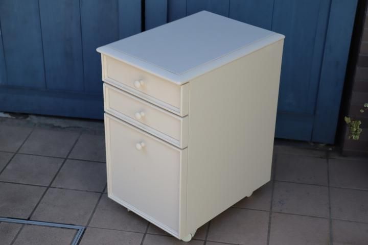 稀少なLAURA ASHLEY(ローラアシュレイ)のDORSET(ドーセット 稀少なLAURA ASHLEY(ローラアシュレイ)のDORSET(ドーセット