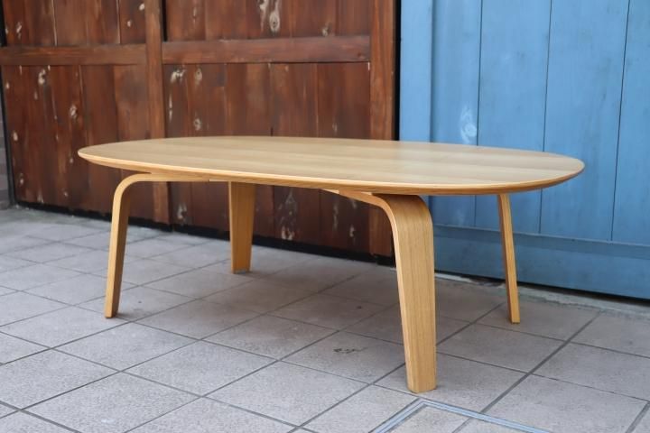 稀少なタモ材の オーバル型ローテーブルです。無印良品(MUJI 稀少なタモ材の オーバル型ローテーブルです。無印良品(MUJI