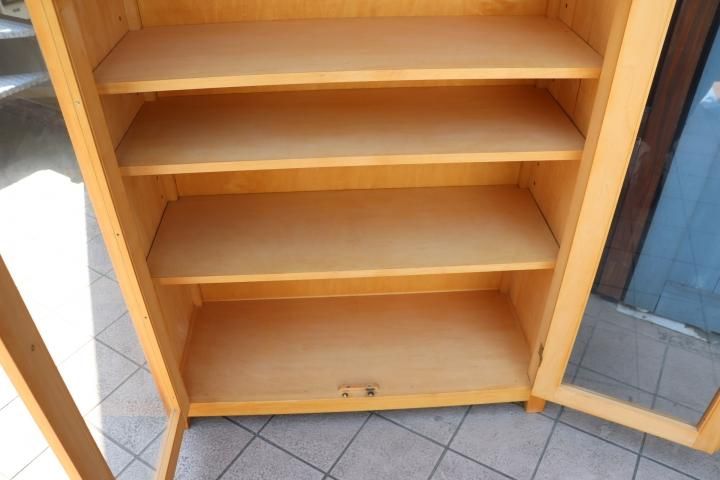メープル無垢材家具の専門店SERVE(サーブ)のCabinet type 01です