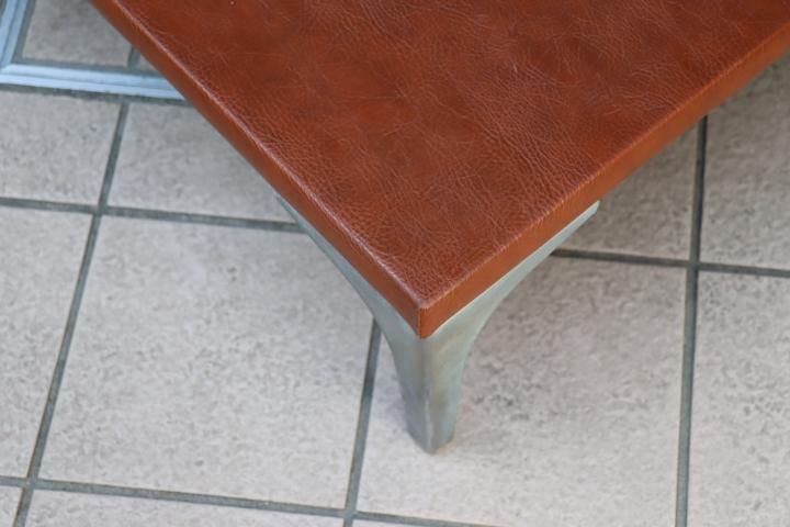 値下げ/SWITCH(スウィッチ)のHYDRA センターテーブルです。レザーの天