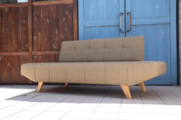 展示品◇ACME FURNITURE(アクメファニチャー)のTROY SOFA(トロイ 展示品◇ACME FURNITURE(アクメファニチャー)のTROY SOFA(トロイ