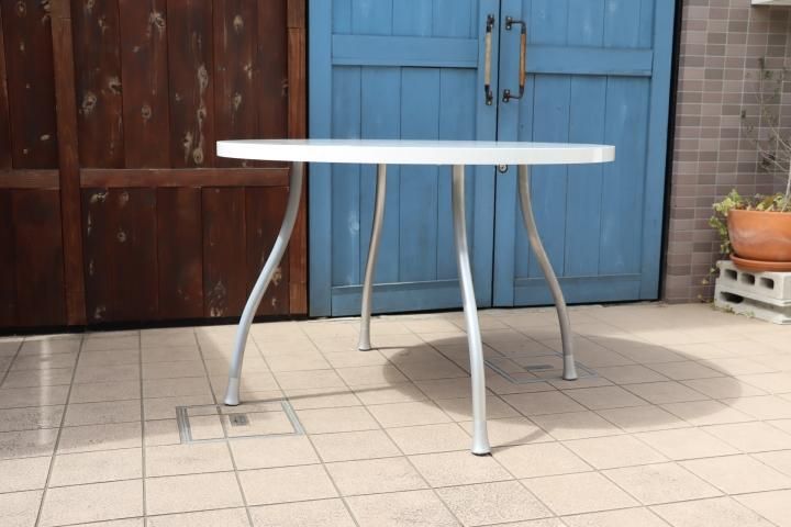 フランスの高級ブランドligne roset(リーンロゼ)のパスカル・ムールグ