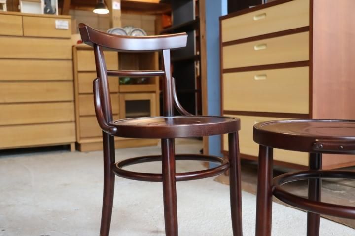 IDC OTSUKA(大塚家具)取り扱いの日本で唯一の曲木家具専門ブランド