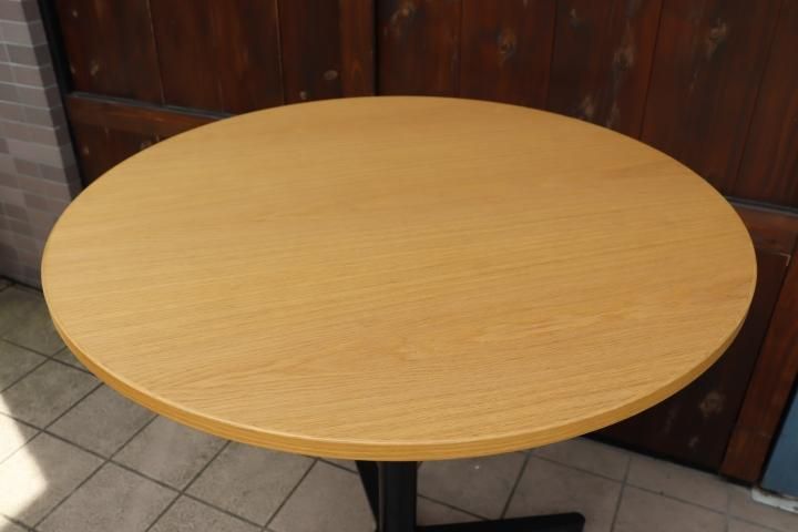 Vitra(ヴィトラ)社のBistro table(ビストロテーブル)/ライト Vitra(ヴィトラ)社のBistro table(ビストロテーブル)/ライト