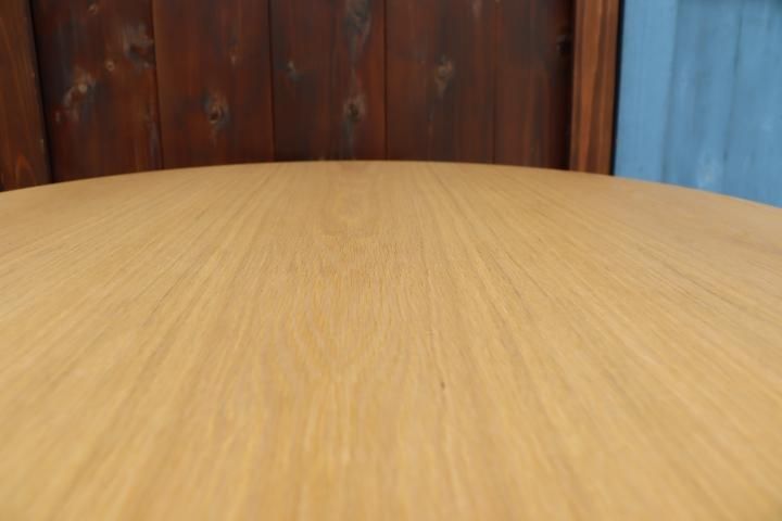 Vitra(ヴィトラ)社のBistro table(ビストロテーブル)/ライト Vitra(ヴィトラ)社のBistro table(ビストロテーブル)/ライト